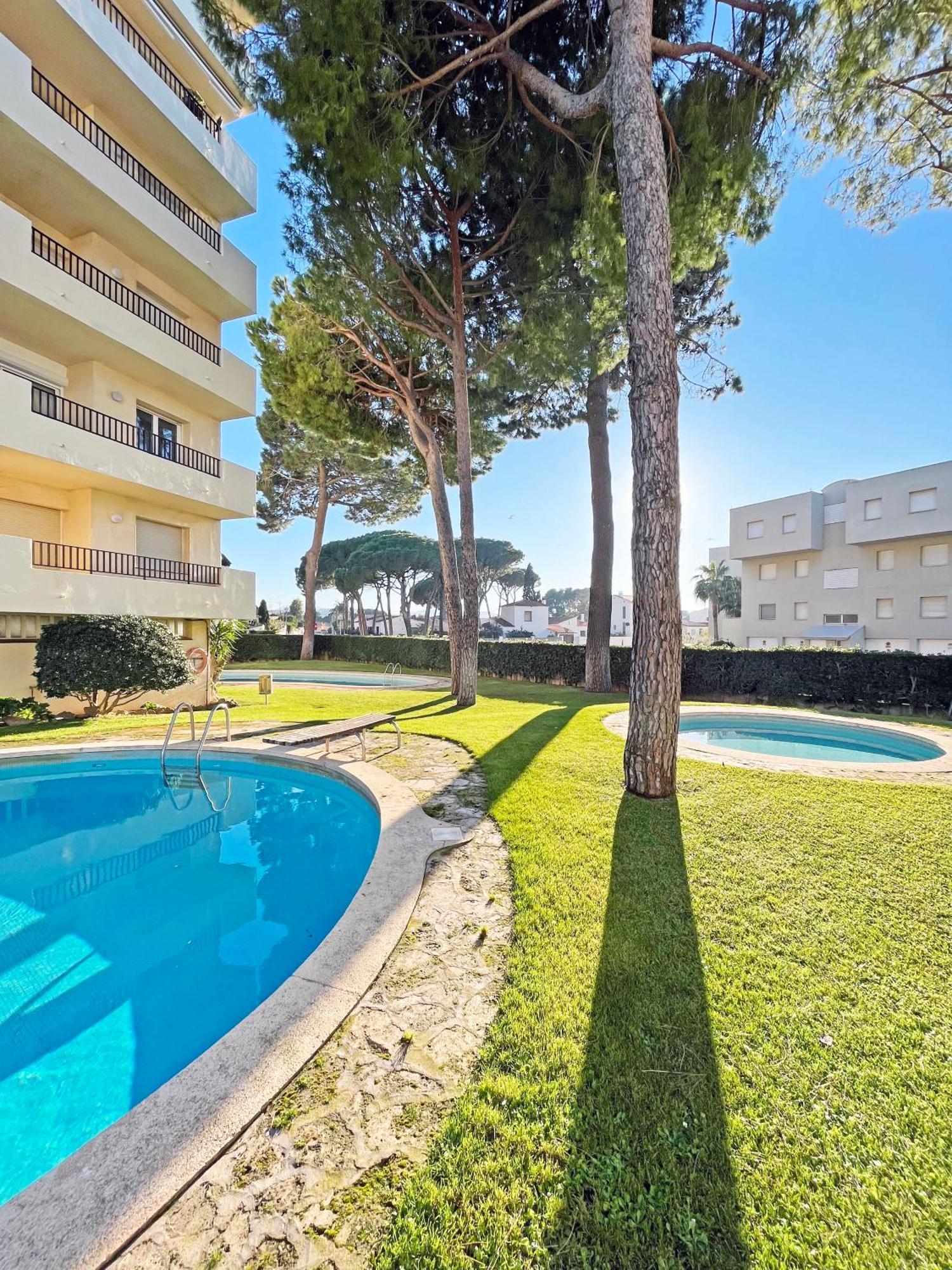 Apartamento En La Escala Con Piscina Y Parking L' Escala Екстериор снимка