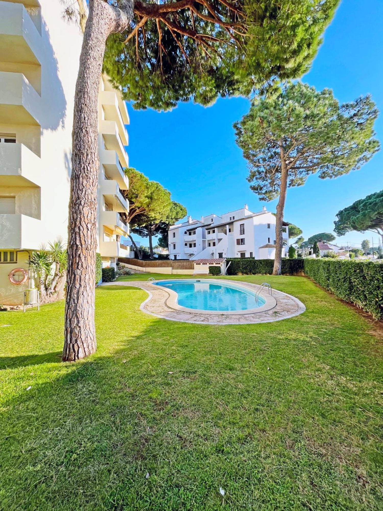 Apartamento En La Escala Con Piscina Y Parking L' Escala Екстериор снимка