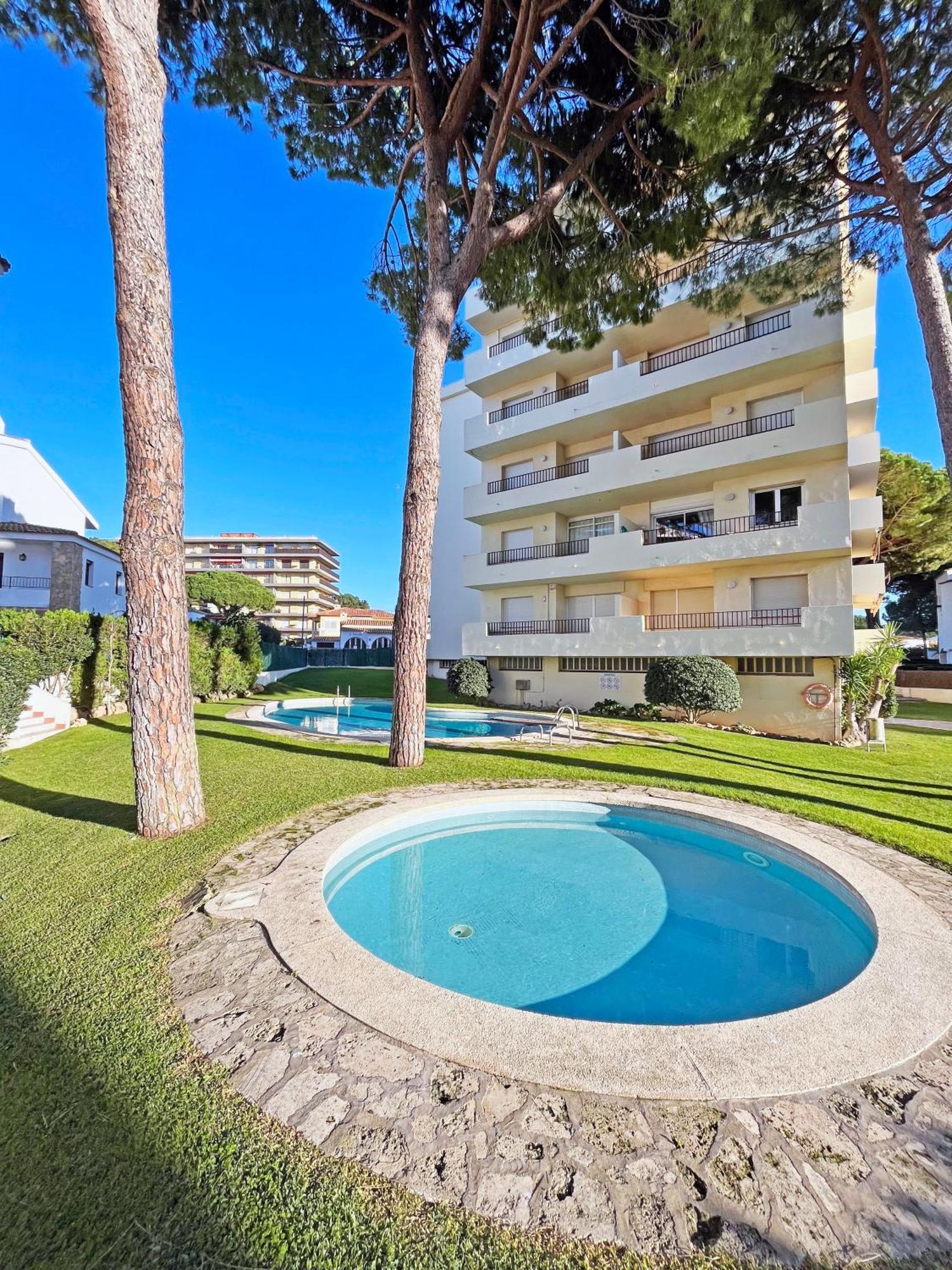 Apartamento En La Escala Con Piscina Y Parking L' Escala Екстериор снимка