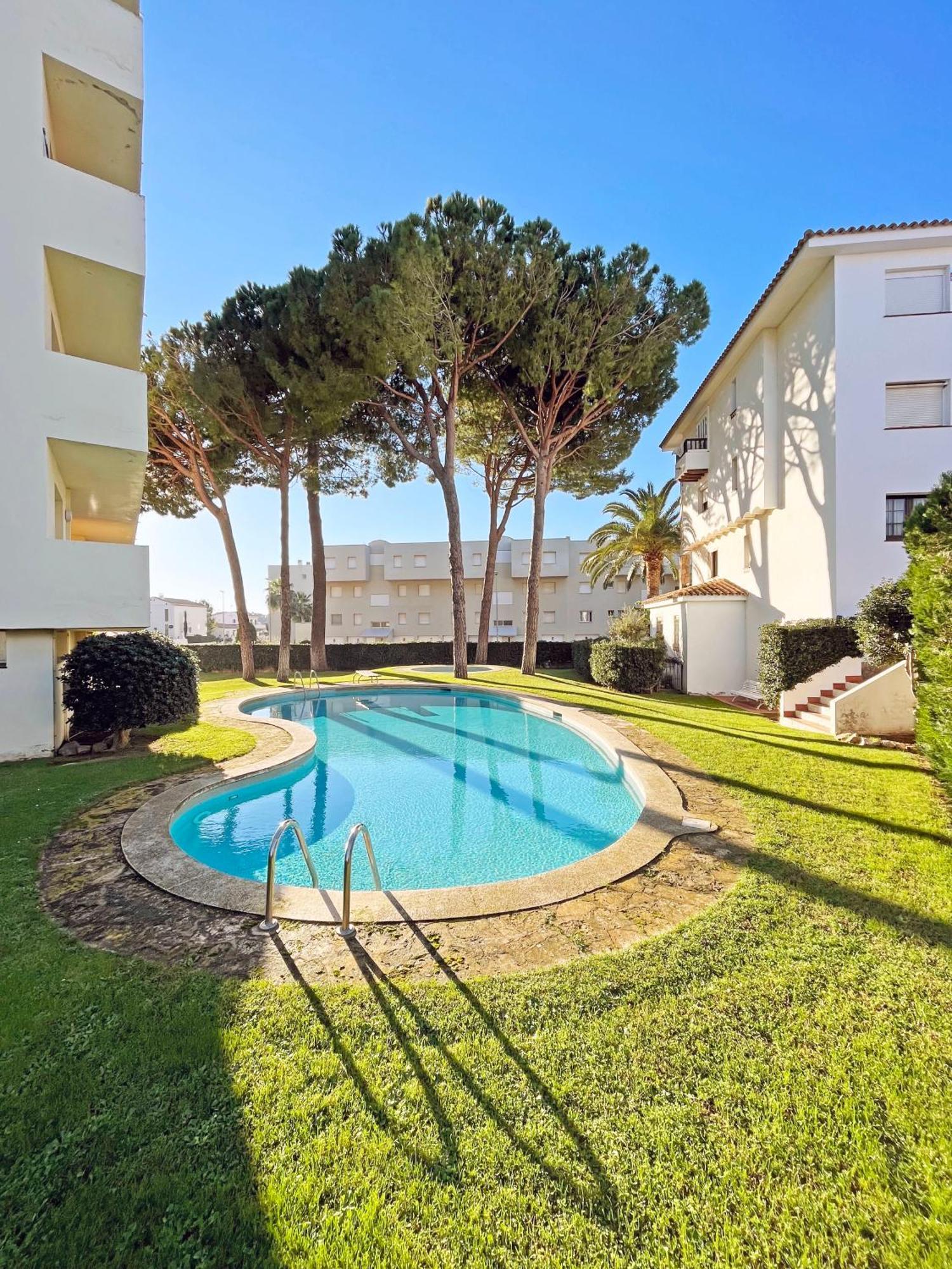 Apartamento En La Escala Con Piscina Y Parking L' Escala Екстериор снимка